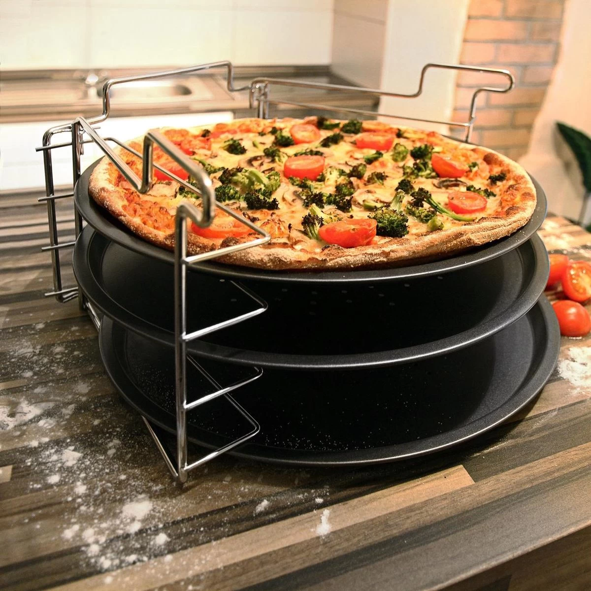 Relaxdays 3 Pizaplaten Met Pizzarek, Pizza Bakplaat Rond 33 Cm, Pizzaplaat 3stuk - Afbeelding 2